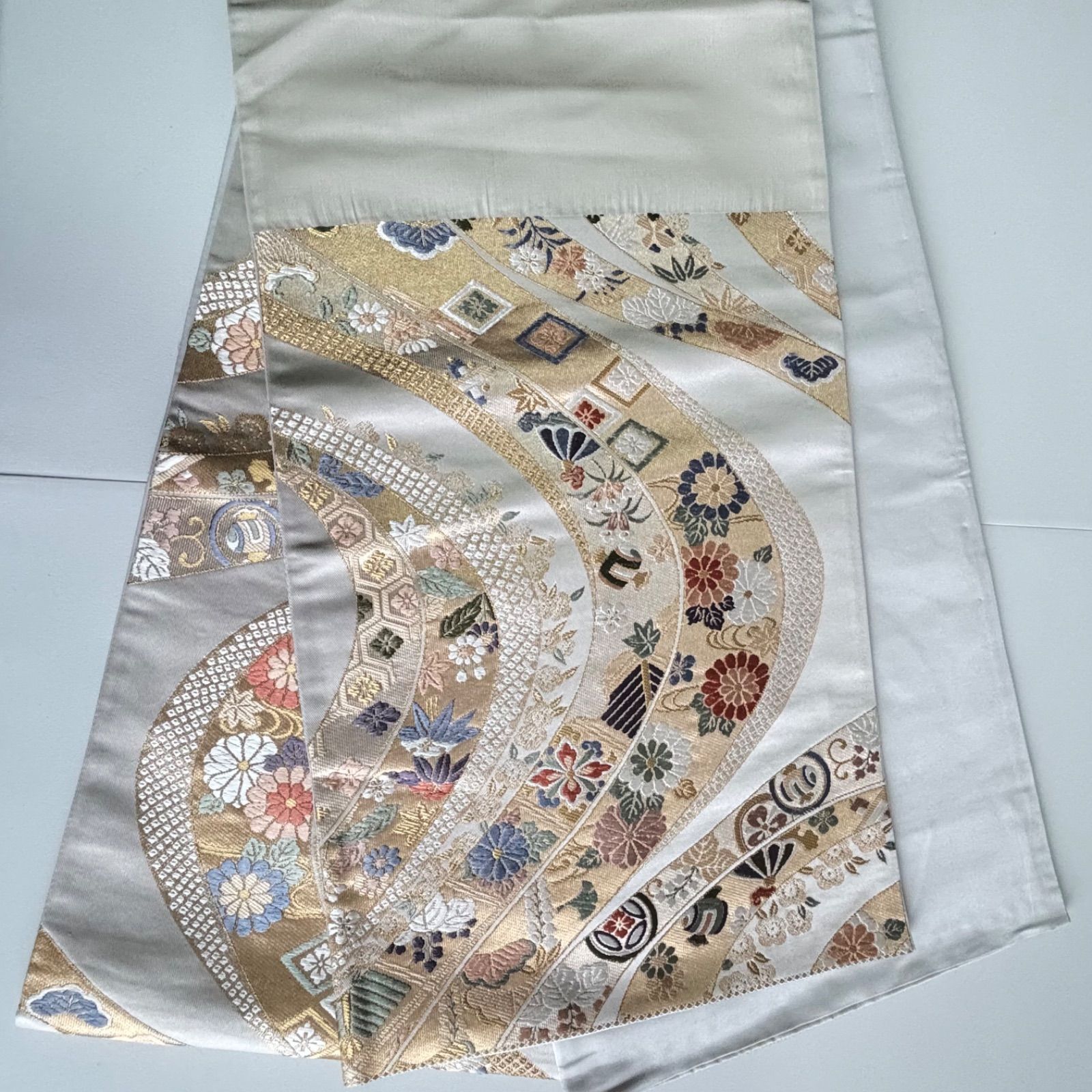 袋帯 正絹 金糸 アイボリー ベージュ 古典柄 小槌 花文様 フォーマル 