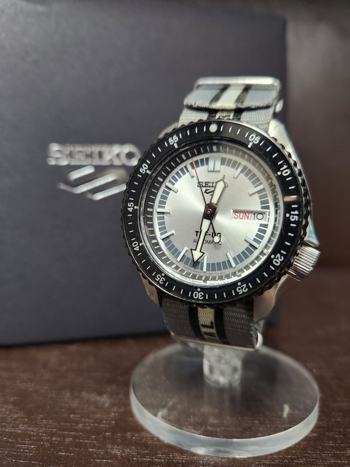 SEIKO／セイコー　SEIKO5SPORTS　セイコーファイブスポーツ　55周年記念 ウルトラセブン コラボレーション限定モデル　【TM0018-005】　275