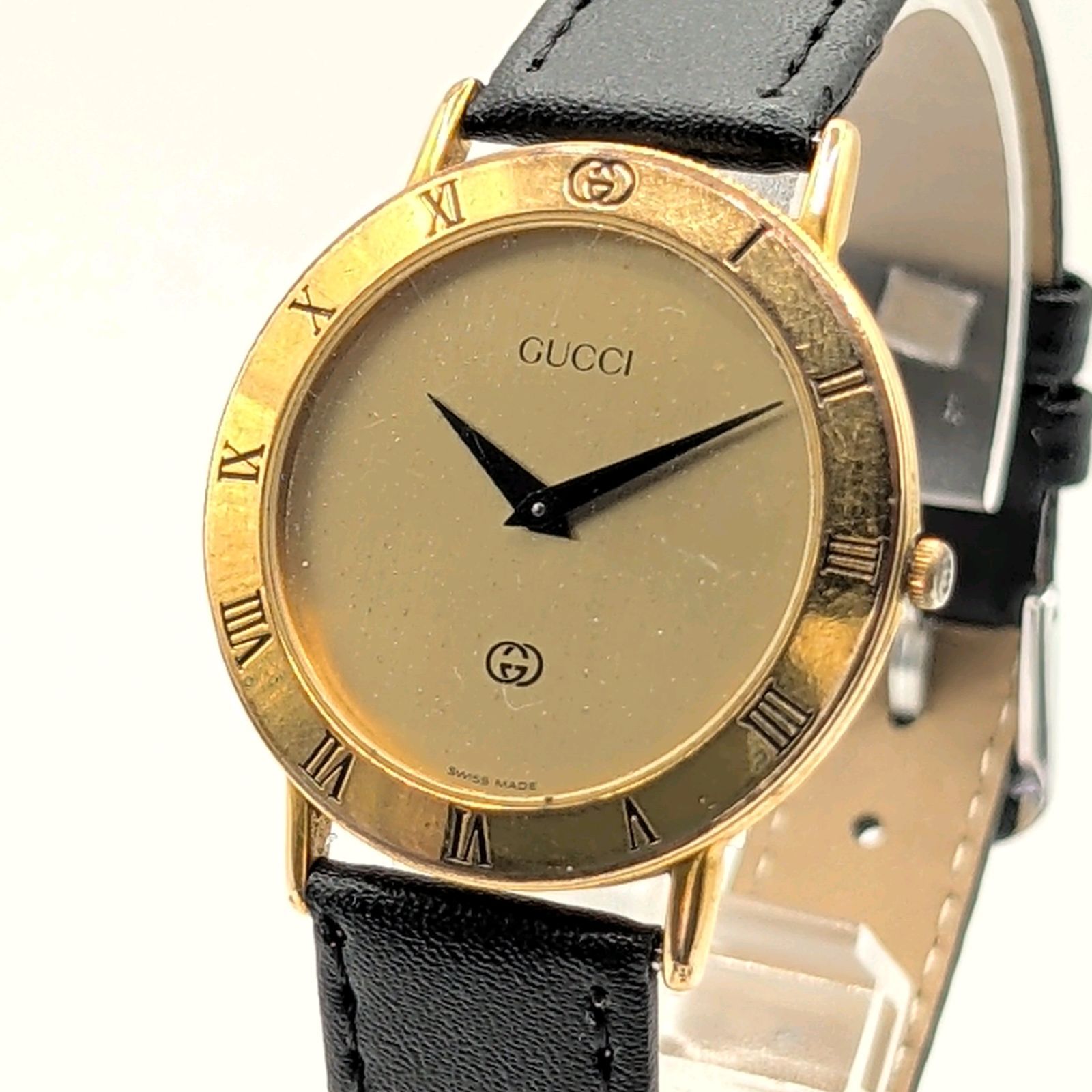 GUCCI 3000M Watch Quartz Ladies Round Gold Black dial Y2K 00S Vintage Working グッチ 時計 クオーツ レディース ラウンド ゴールド 黒文字盤 ヴィンテージ 稼働品 15,000円