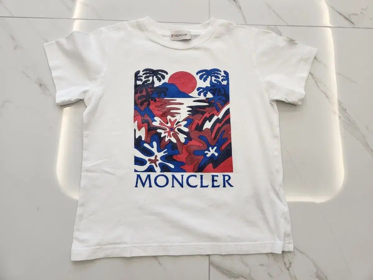 モンクレール キッズ 半袖Tシャツ 8A