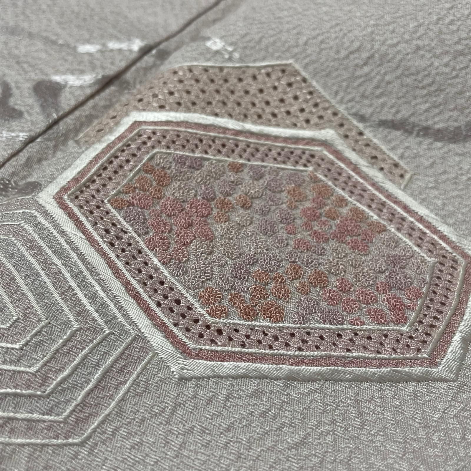 汕頭 蘇州 相良刺繍 中国三大刺繍 付下げ 着物 正絹 一つ紋 X-2786