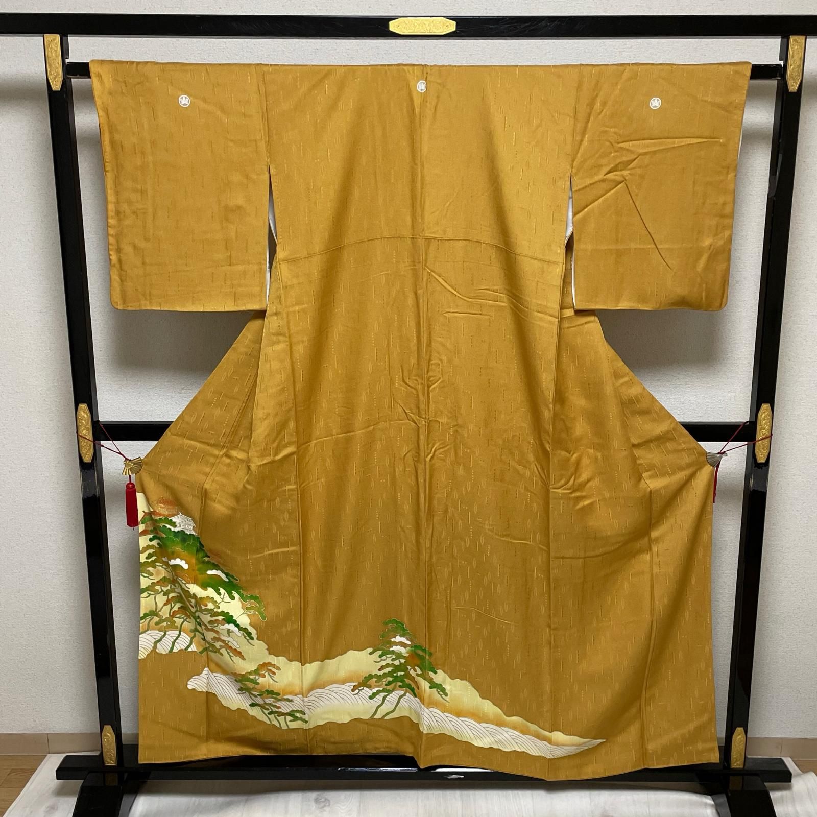 色留袖 荒波に風景 辛子色 着物 正絹 五つ紋 X-2817