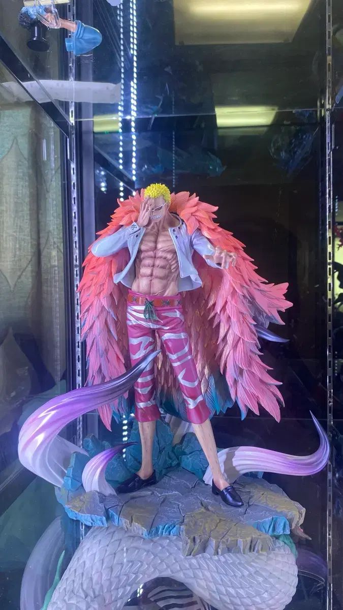 ONE PIECE レジン フィギュア ドフラミンゴ