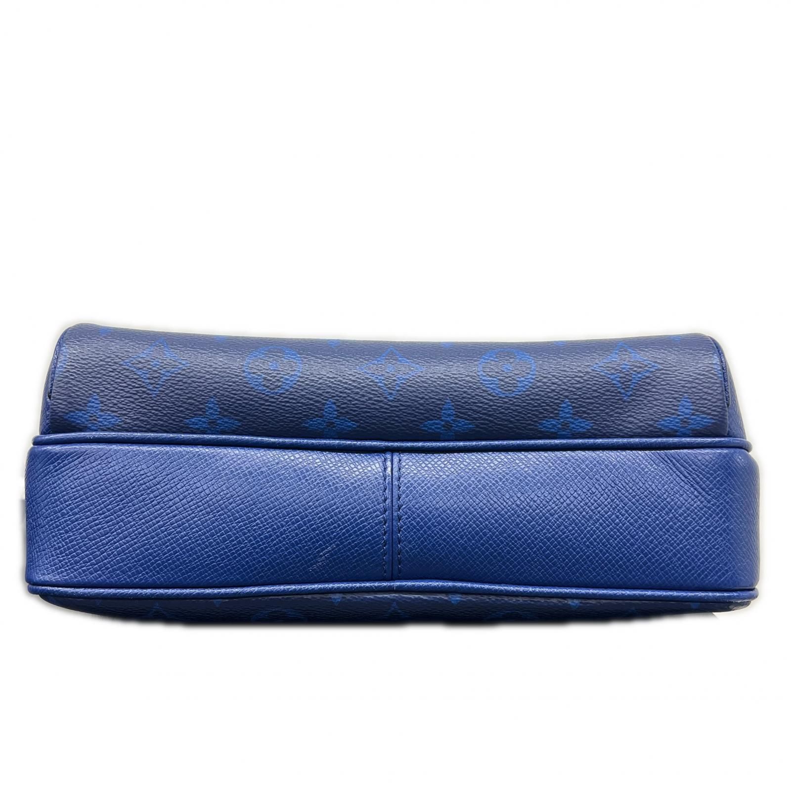 LOUIS VUITTON 極美品 ルイヴィトン アウトドアメッセンジャーPM タイガラマ ショルダーバッグ M30242 レザー RFID確認済 ブルー クロスボディ モノグラム ヴィトン LV Aランク 中古 鑑定済