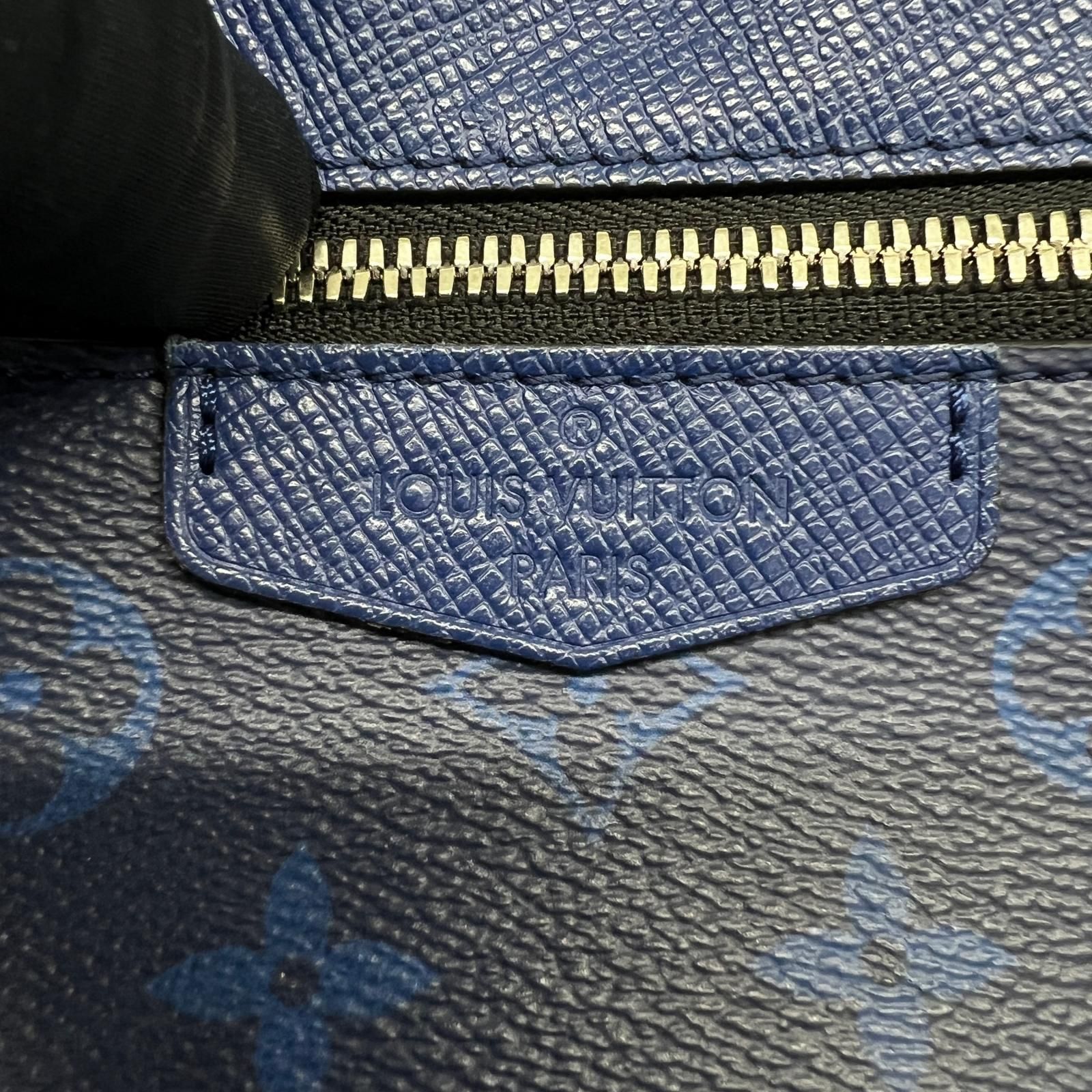 LOUIS VUITTON 極美品 ルイヴィトン アウトドアメッセンジャーPM タイガラマ ショルダーバッグ M30242 レザー RFID確認済 ブルー クロスボディ モノグラム ヴィトン LV Aランク 中古 鑑定済
