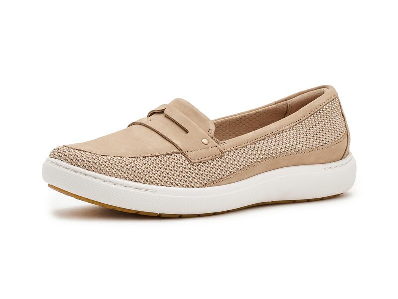 クラークス レディース シューズ スリッポン・ローファー Clarks Nalle Glide Beige Nubuck ベージュ