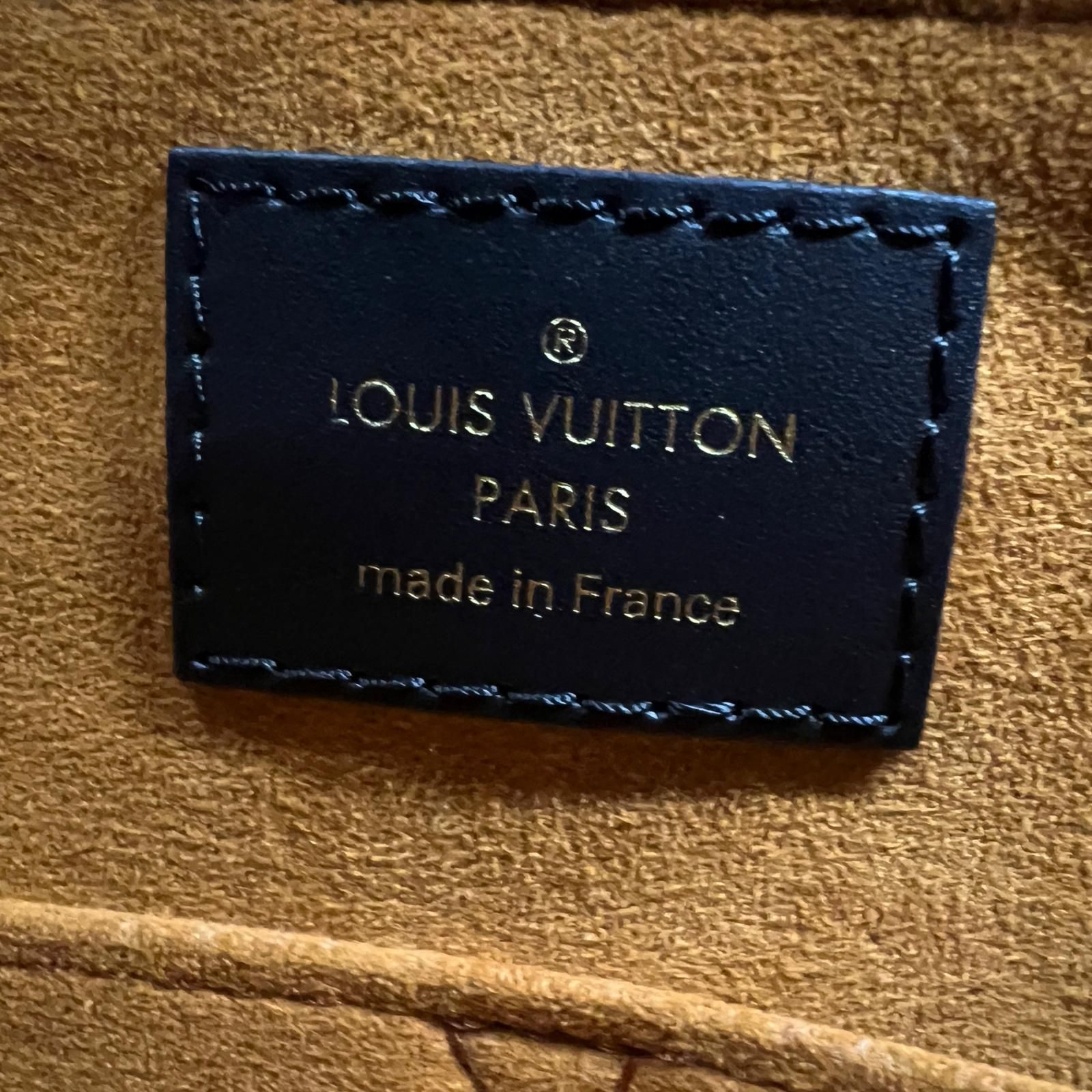 LOUIS VUITTON 極美品 ルイヴィトン オンザゴーMM モノグラムアンプラント ジャイアント 2way トートバッグ M45595 レザー RFID確認済 ブラック ビジネスバッグ ハンドバッグ ショルダーバッグ LV Aランク 中古 鑑定済 LOUIS VUITTON 極美品 ルイヴィトン オンザゴーMM モノグラムアンプラント ジャイアント 2way トートバッグ M45595 レザー RFID確認済 ブラック ビジネスバッグ ハンドバッグ ショルダーバッグ LV Aランク 中古 鑑定済