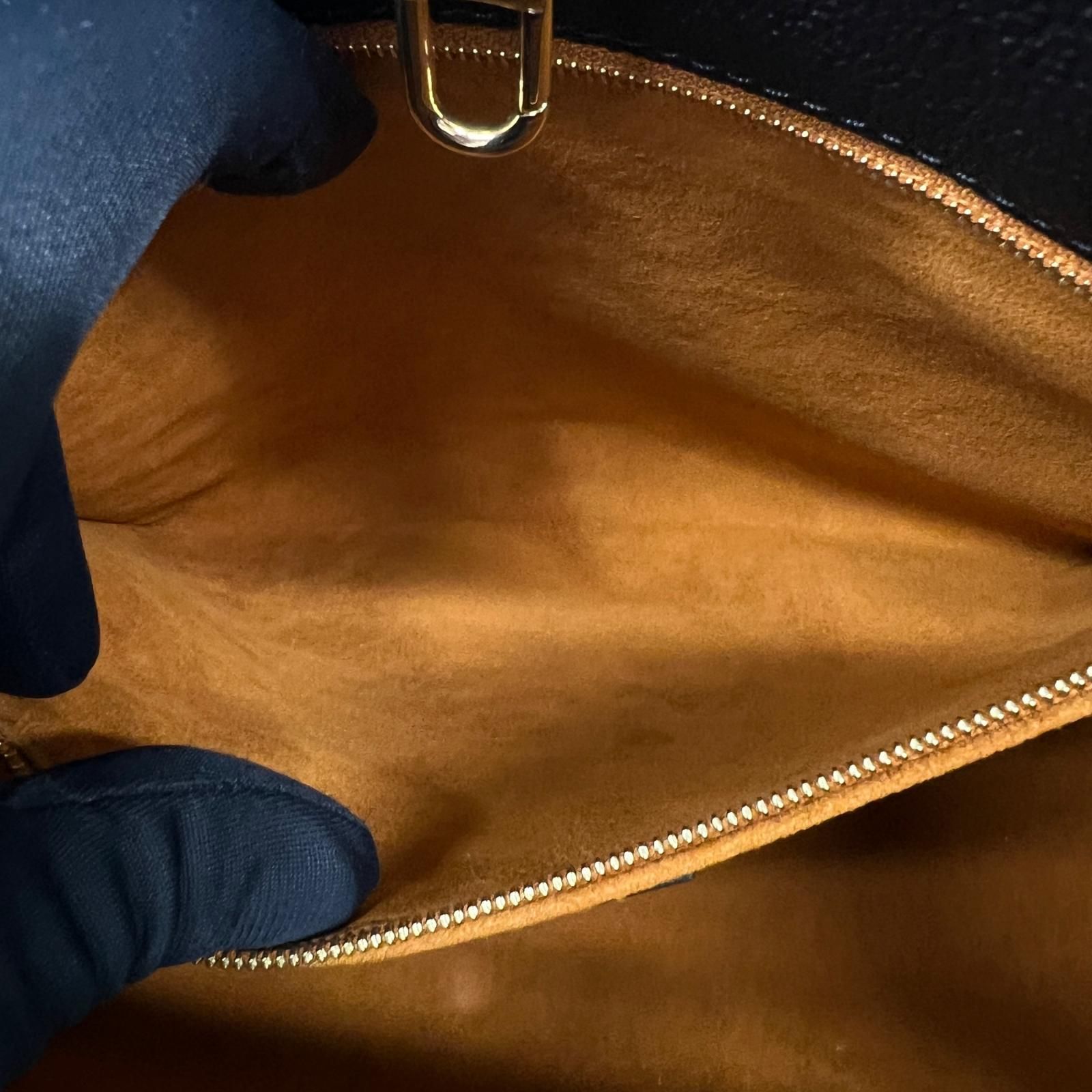 LOUIS VUITTON 極美品 ルイヴィトン オンザゴーMM モノグラムアンプラント ジャイアント 2way トートバッグ M45595 レザー RFID確認済 ブラック ビジネスバッグ ハンドバッグ ショルダーバッグ LV Aランク 中古 鑑定済 LOUIS VUITTON 極美品 ルイヴィトン オンザゴーMM モノグラムアンプラント ジャイアント 2way トートバッグ M45595 レザー RFID確認済 ブラック ビジネスバッグ ハンドバッグ ショルダーバッグ LV Aランク 中古 鑑定済