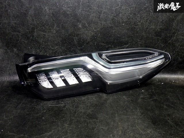 【破損無し！ 即発送！】点灯OK！ ホンダ 純正 JF3 JF4 N-BOX カスタム LED テールライト テールランプ 右 運転席 打刻:D ICHIKOH D186