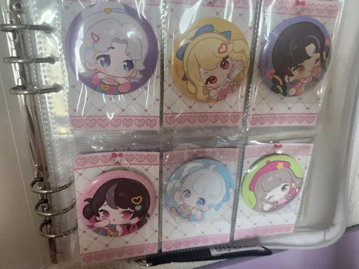 ISEGYE IDOL 缶バッジ