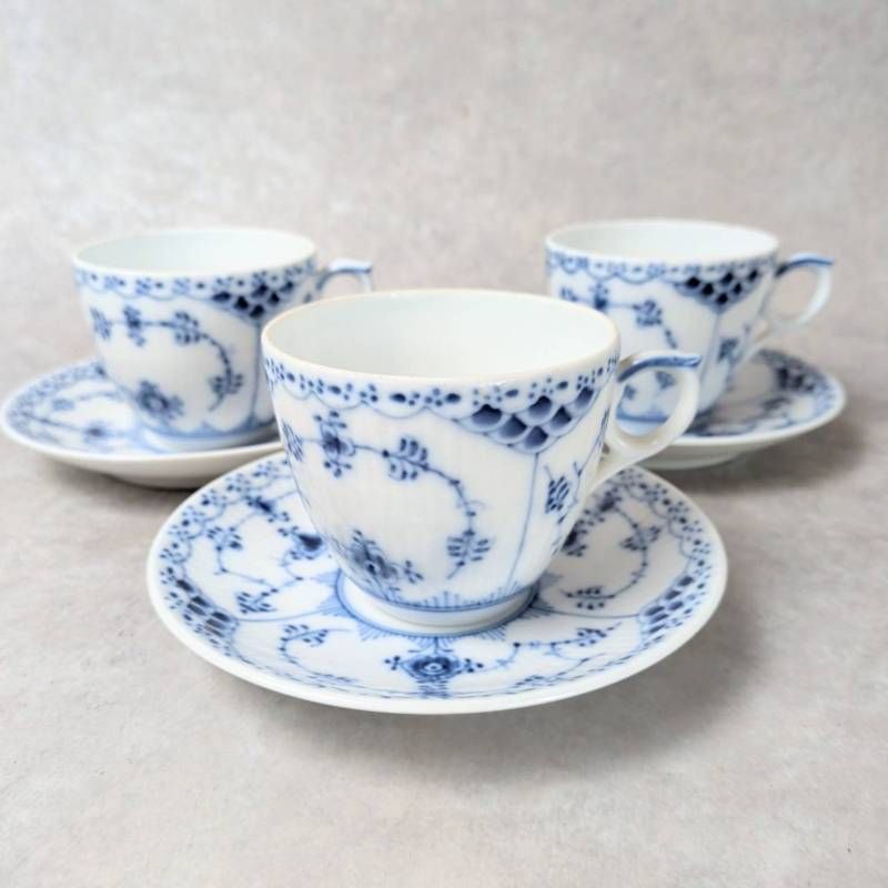 ロイヤルコペンハーゲン　カップ＆ソーサー　ブルーフルーテッドハーフレース　3客セット