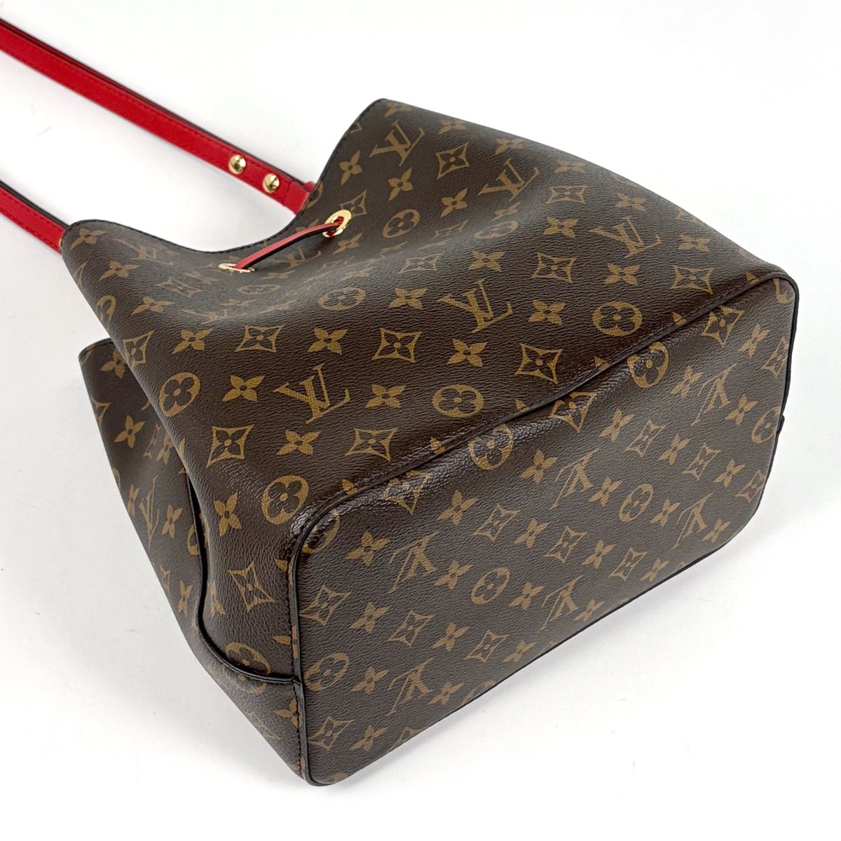 ルイ・ヴィトン Louis Vuitton ネオノエ 巾着型 肩掛け 斜め掛け