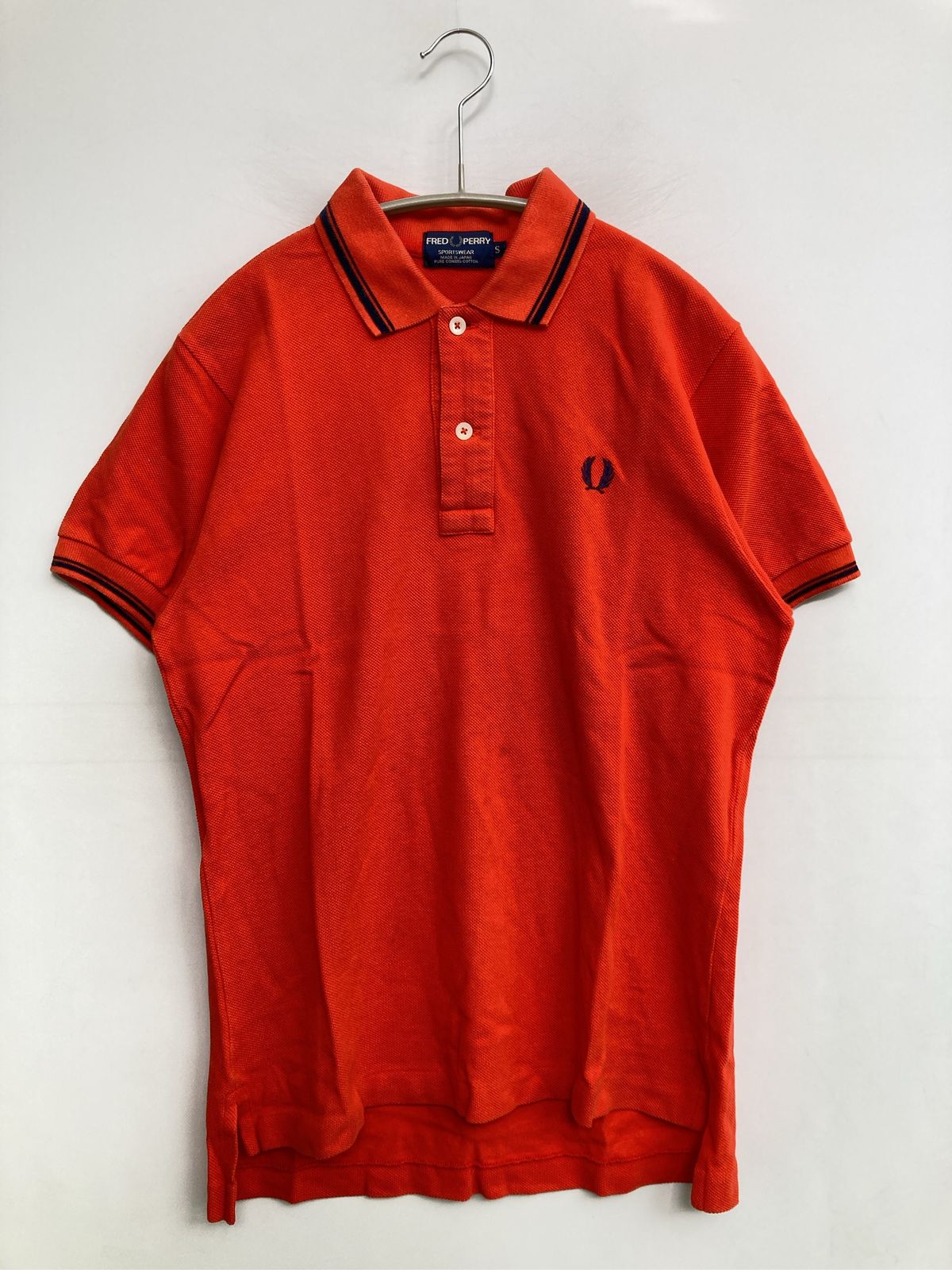FRED PERRY フレッドペリー ポロシャツ S オレンジ 無地 ワンポイント ブランドロゴ ライン柄 半袖 メンズ レディース