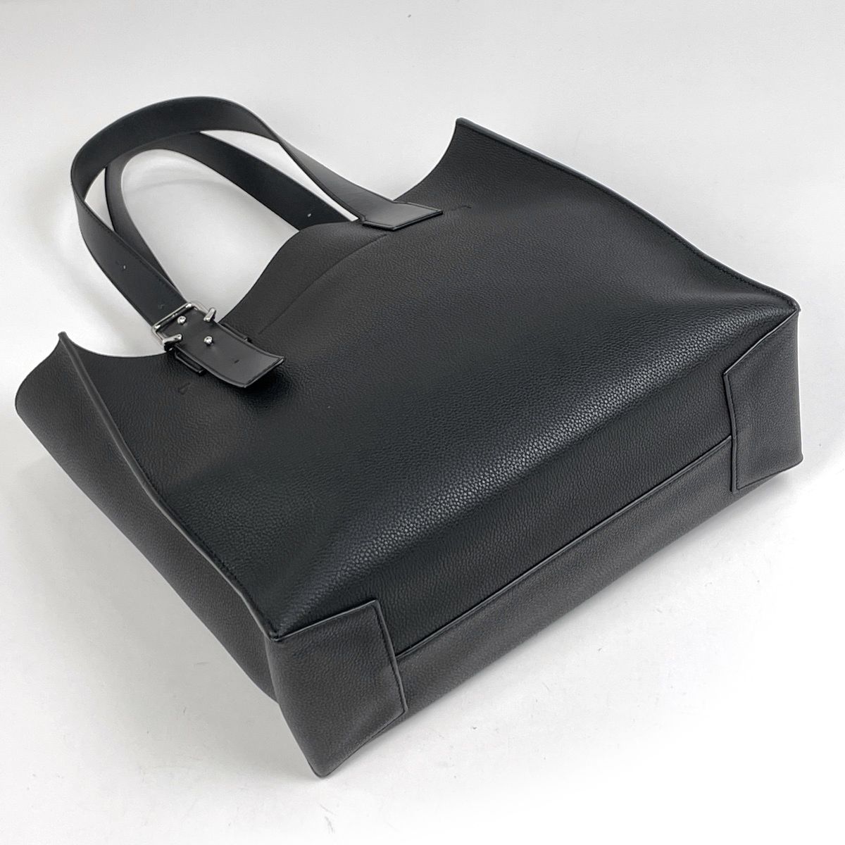 ロエベ LOEWE アナグラム バックルホリゾンタル トートバッグ レザー