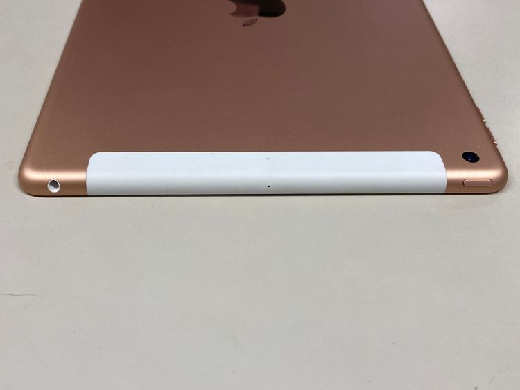新品同様品 電池100% apple iPad (第7世代) 32GB Gold SIMフリー