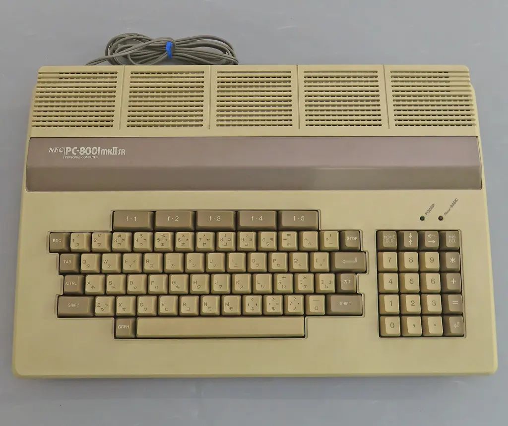 【中古】PC-8001ハード PC-8001mkIISR本体