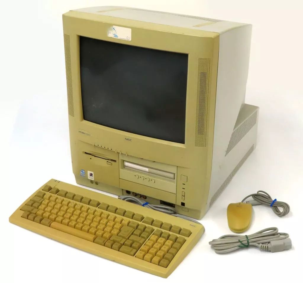 【中古】PC-9821 3.5インチハード 【ジャンク】PC-9821本体 Cu13/E model B