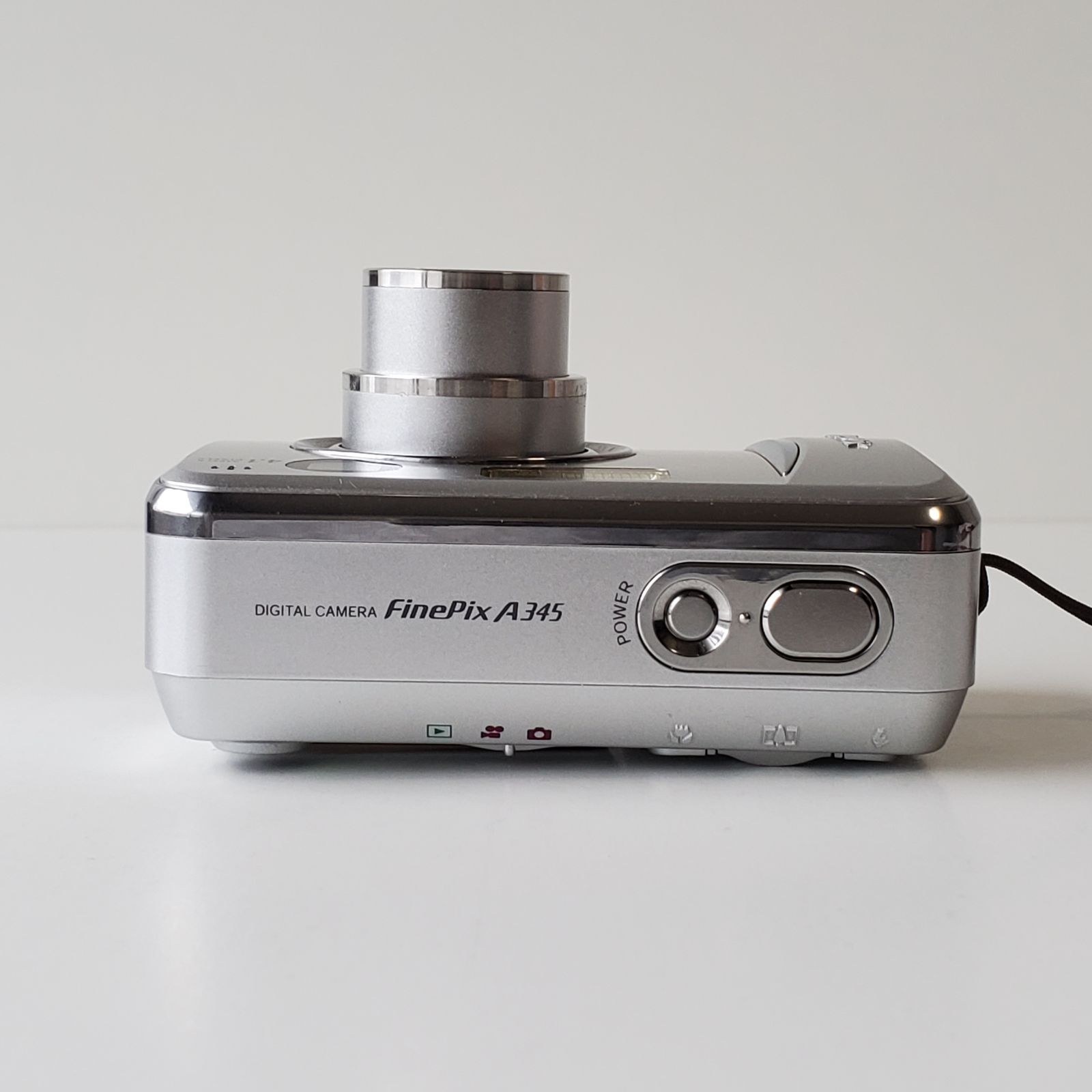【動作確認済】 FUJIFILM FinePix A345 オールドコンデジ xDカードをオマケ♪ 通電・基本動作確認 富士フィルム FUJIFILM