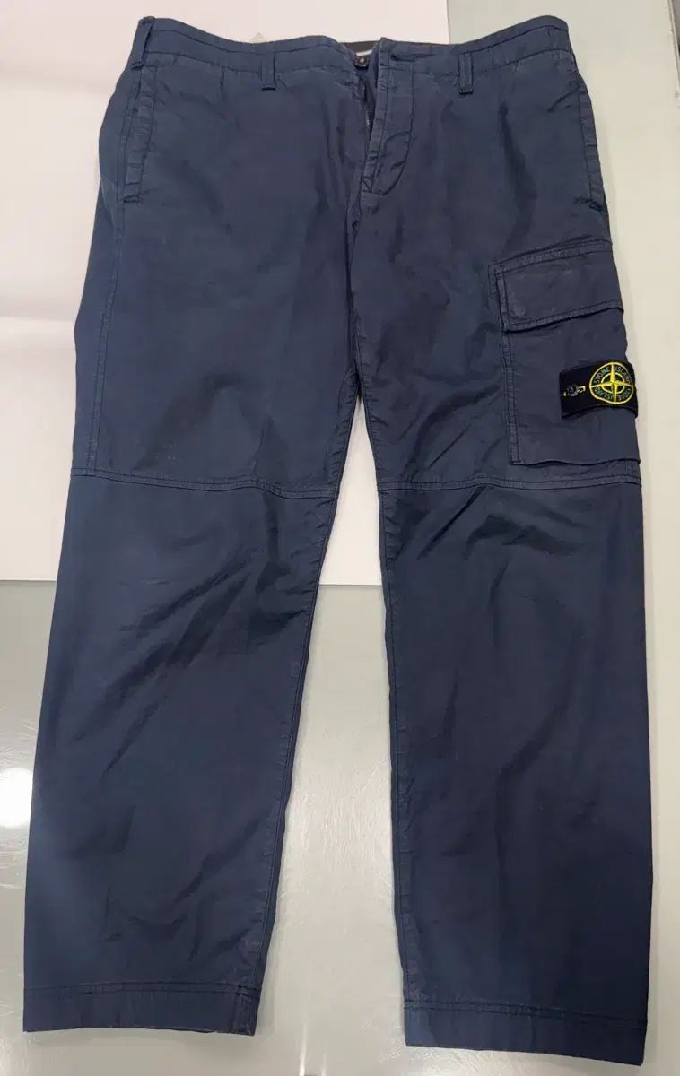 34 21SS STONE ISLAND ストーンアイランド ネイビー カーゴ ズボン