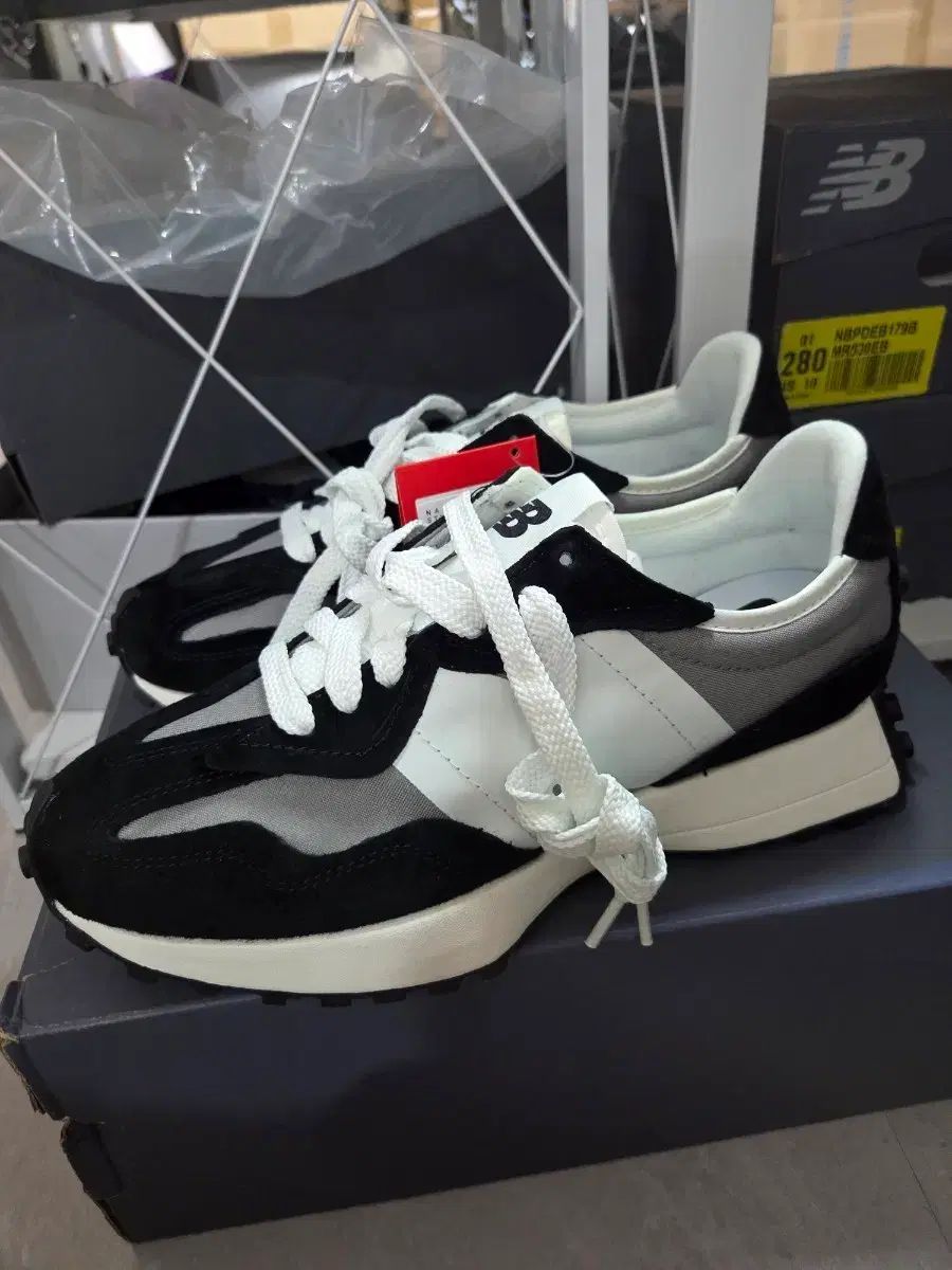 New Balance U327WEC 265サイズ 新品
