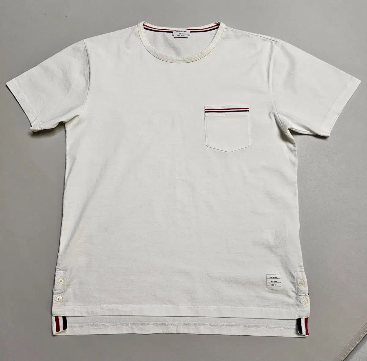 トム・ブラウン Tシャツ