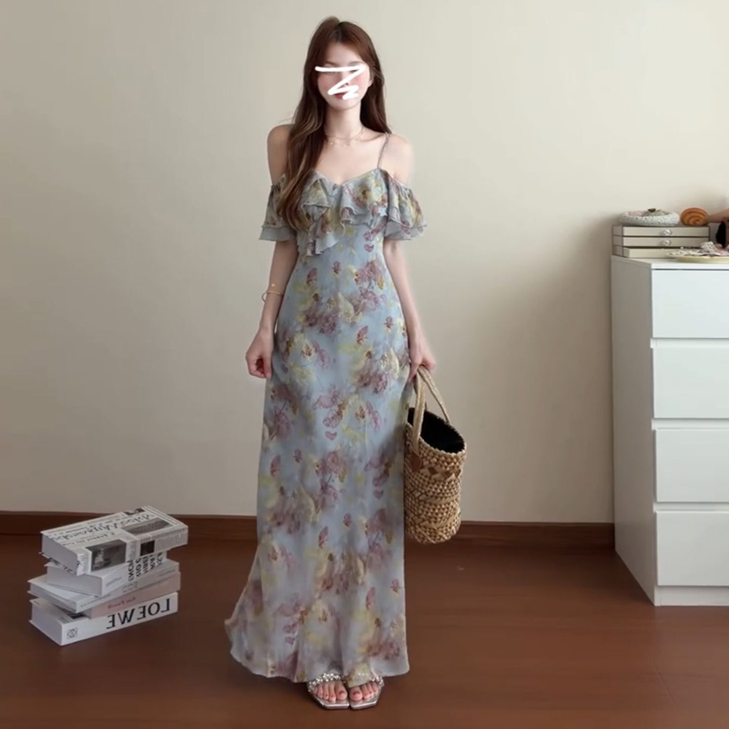 2026夏新作 リゾート風 フリル オフショルダー キャミソールワンピース フレンチ ウエストマーク 花柄 ロングドレス レディース