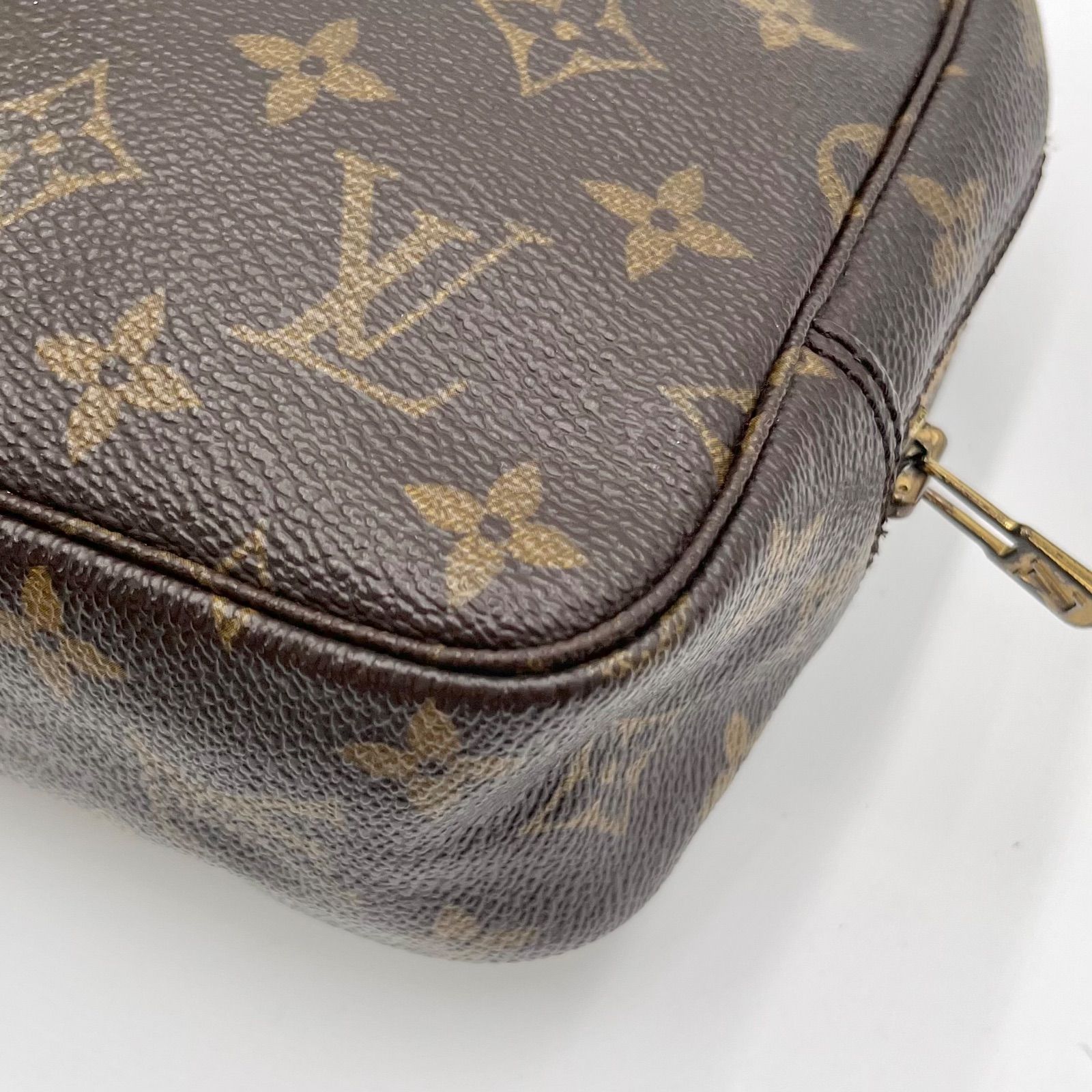 LOUIS VUITTON ルイヴィトン トゥルーストワレット23 モノグラム