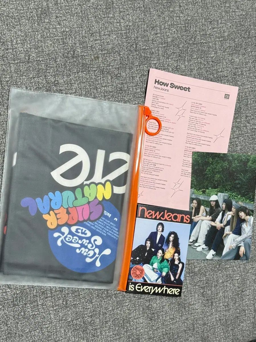 NewJeans（ニュージーンズ・ニュジ）スローガングッズセット 6,718円