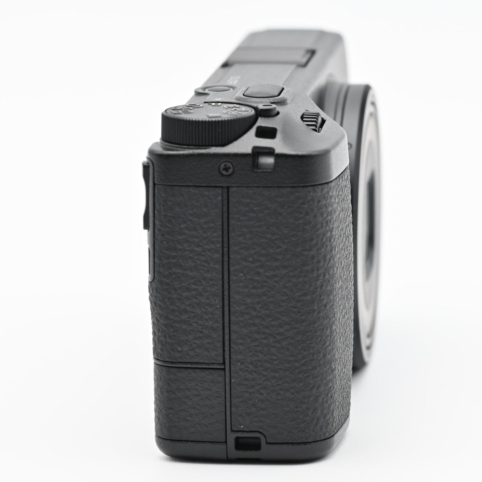 RICOH GR IV ショット数 2回 ほぼ新品 - メルカリ