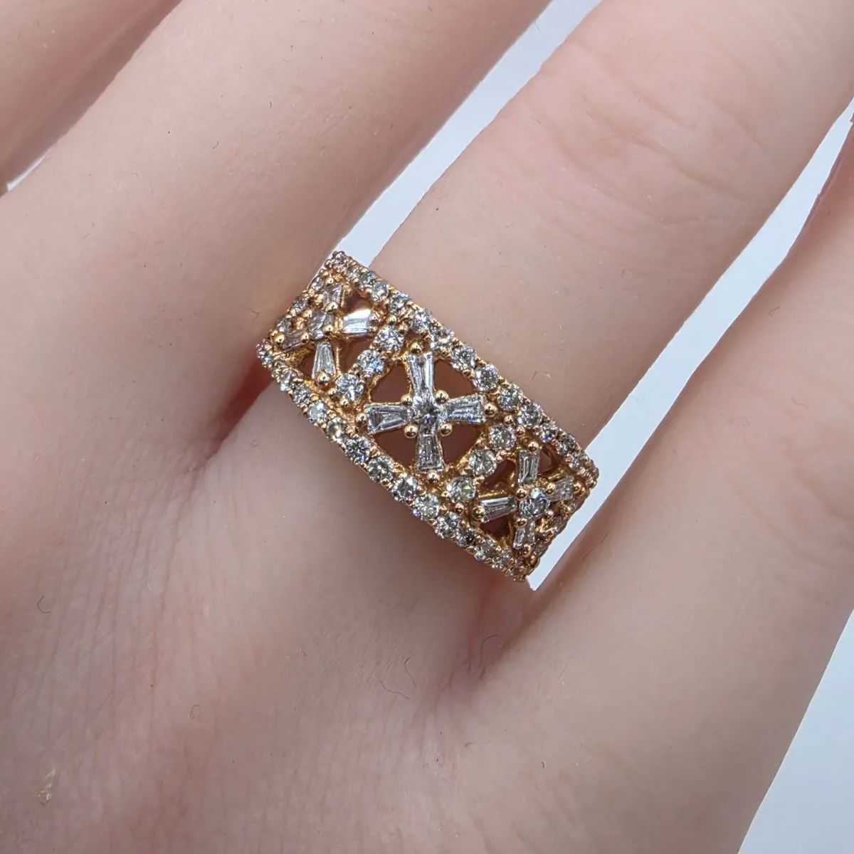 安い〜〜〜！??在庫一掃セール！?⏰? ⚡ダイヤエメラルドリング K18 ダイヤ -0.75cts 11号