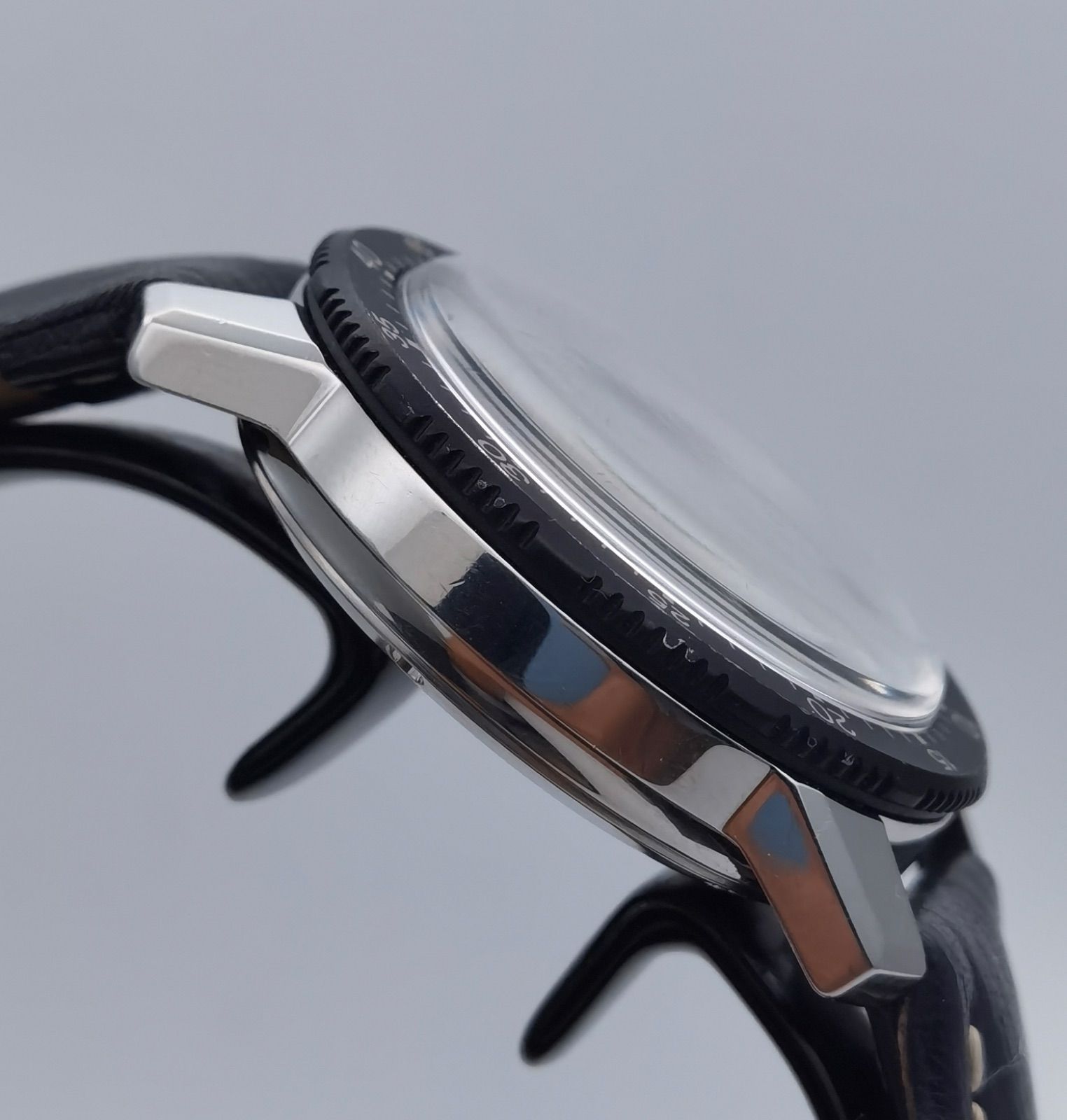 中古 保証書付き ジン SINN パイロット 103.B.AUTO クロノグラフ 