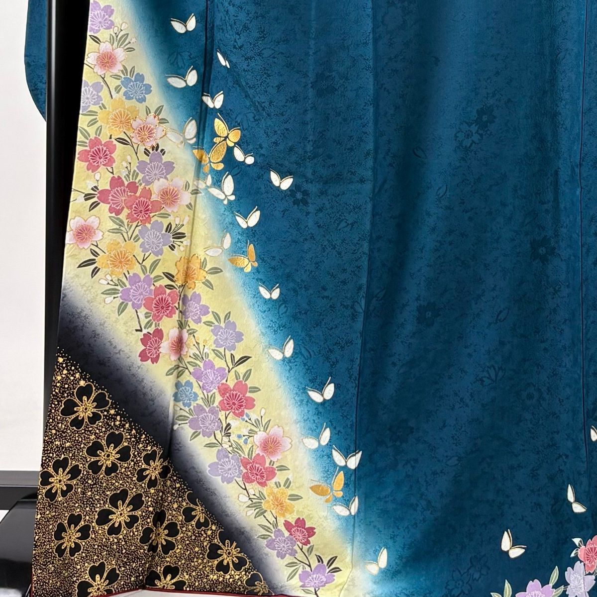 美品】 振袖 身丈169cm 裄丈70.5cm L 袷 桜 蝶 金糸 金彩 青緑 正絹 秀
