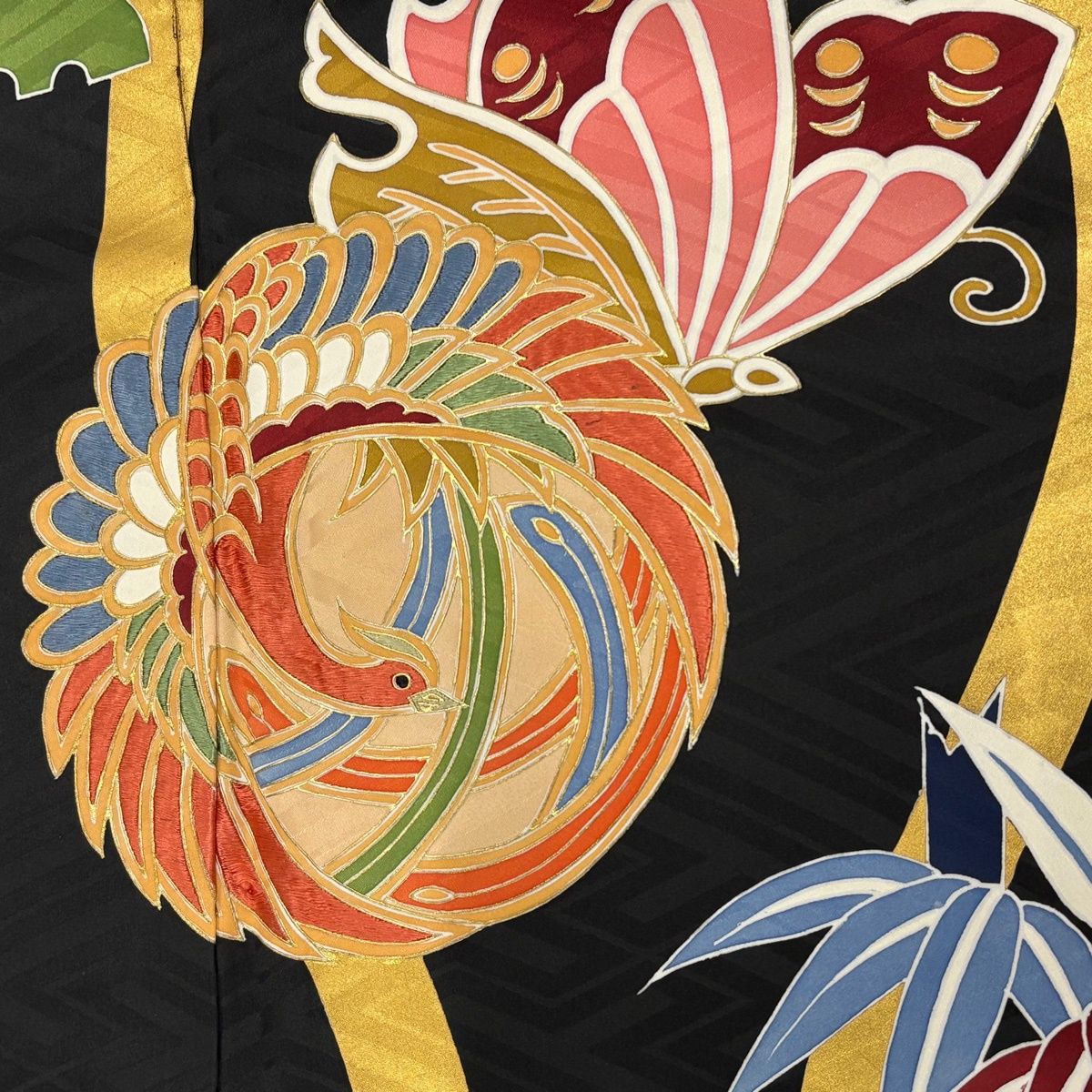 刺繍　金彩　振袖　身丈161　裄67　松竹梅　黒地　正絹　着物　022b p 振袖 身丈162cm 裄丈66cm M 袷 鳥 松竹梅 刺繍 金彩 黒 正絹 秀品