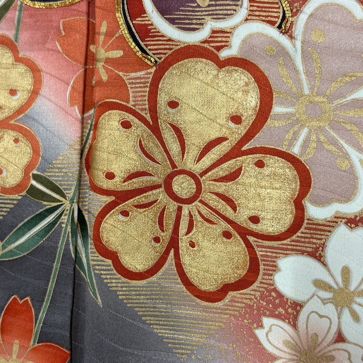 振袖 身丈156cm 裄丈65cm M 袷 蝶 桜 金糸 金彩 茜色 正絹 秀品 【中古