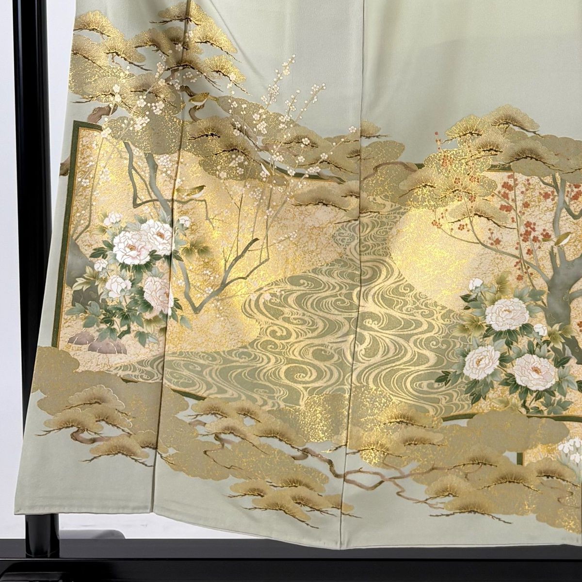 美品未着用 金駒刺繍 松尾光琳落款“歌と松竹梅や鶴、歌仙図屏風”色留袖 U-91 色留袖 身丈153cm 裄丈62.5cm S 袷 松尾光琳 落款 松屏風図 牡丹 金彩