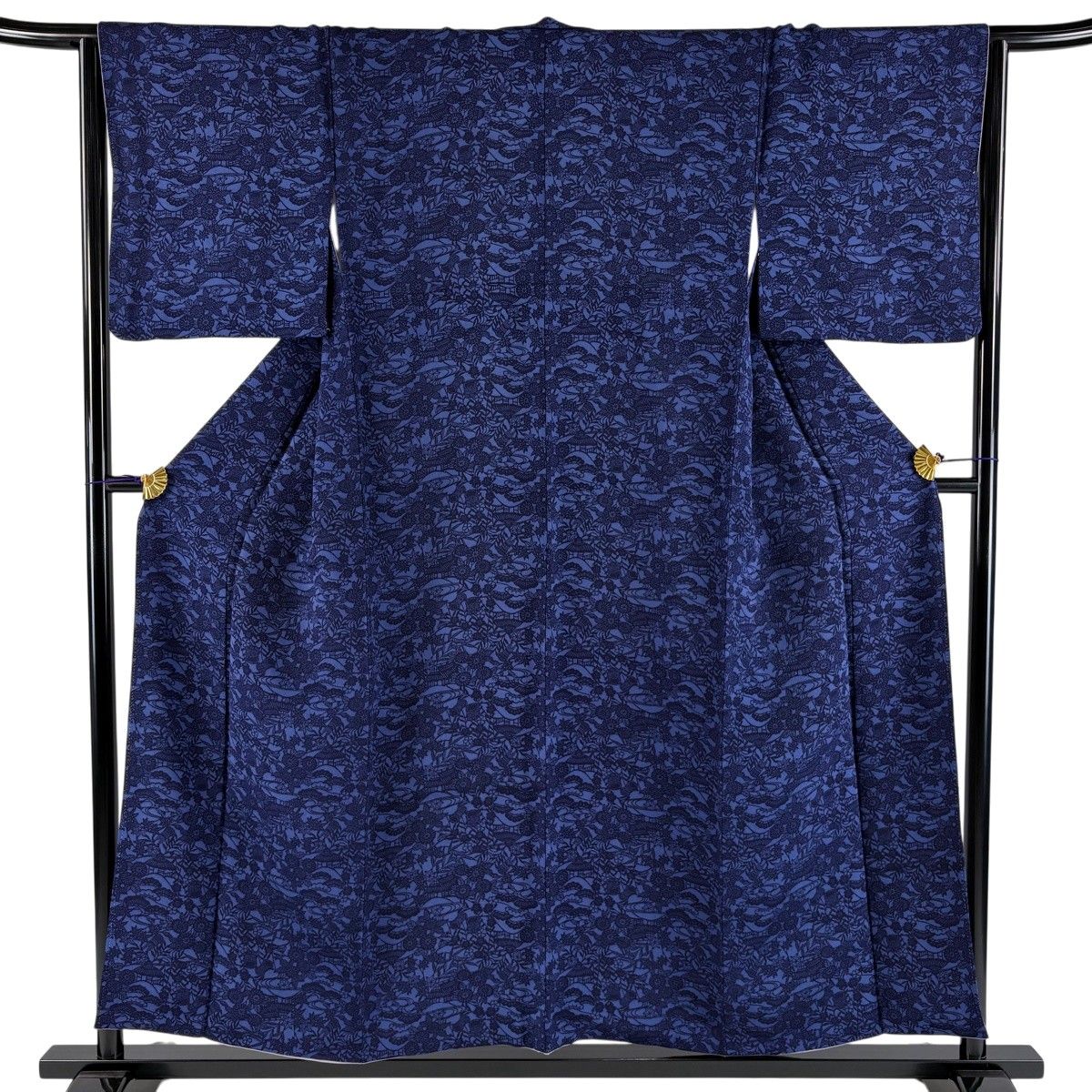 【美品】 小紋 身丈153cm 裄丈65cm M 袷 家屋 草花 縮緬 紺色 正絹 秀品 【中古】