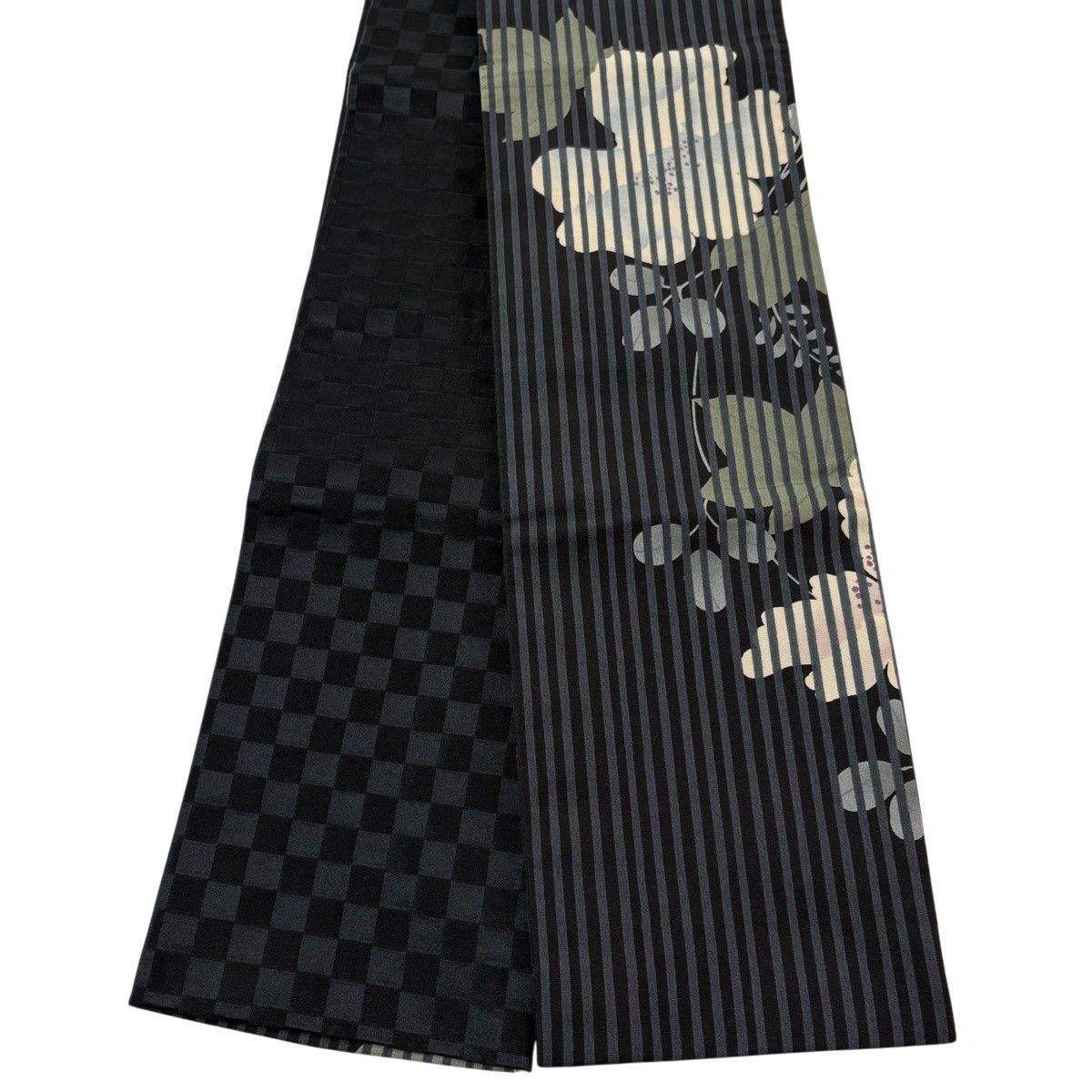 【美品】半幅帯 優品 草花 縞 黒 化繊 【中古】