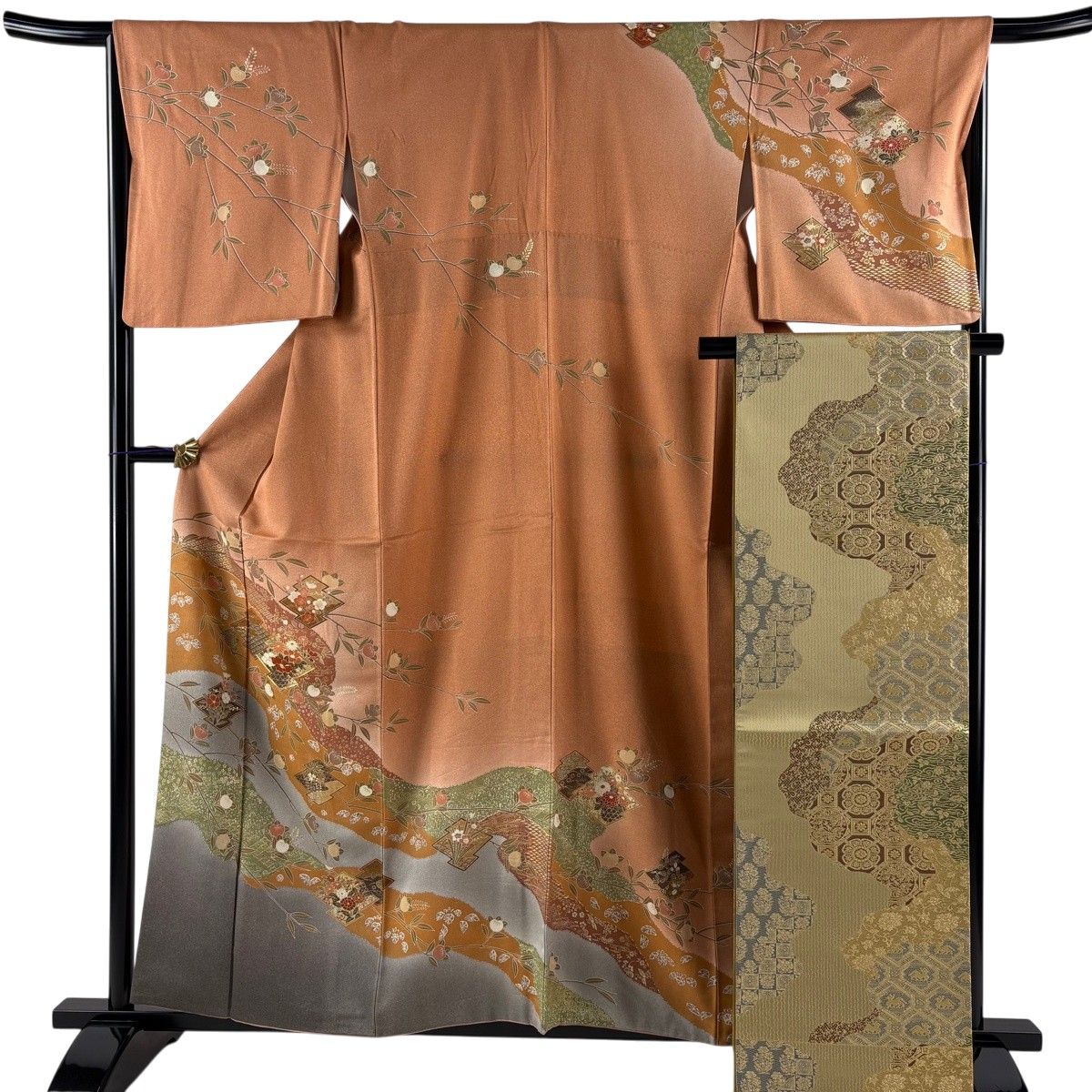 【美品】 訪問着 身丈157cm 裄丈66.5cm M 袷 袋帯セット 松皮菱 草花 金糸 金彩 茶色 正絹 秀品 【中古】