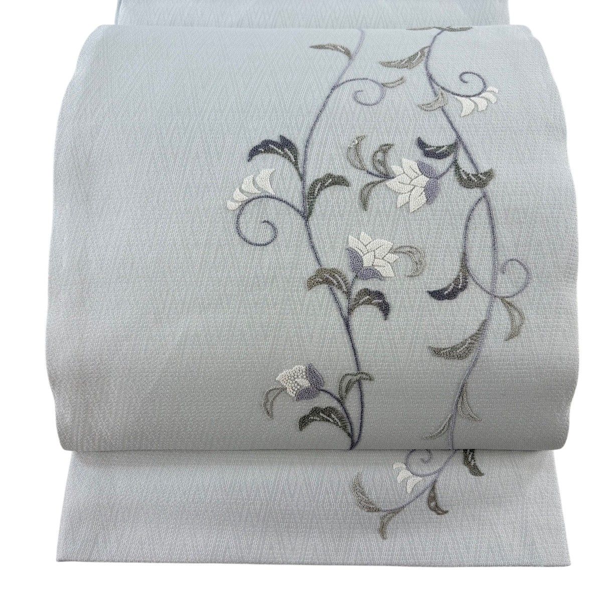 【美品】 袋帯 逸品 蒋雪英 落款 花唐草 相良刺繍 青灰色 お太鼓柄 正絹 【中古】
