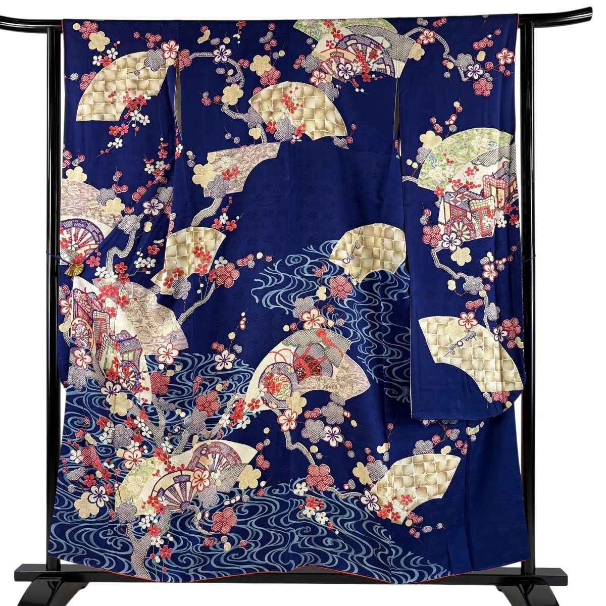 青花総柄 振袖 装い金彩 身丈157.5 裄66 袖丈111 振袖 身丈156cm 裄丈62cm S 袷 御所車 枝梅 金彩 青 正絹 秀品 【中古