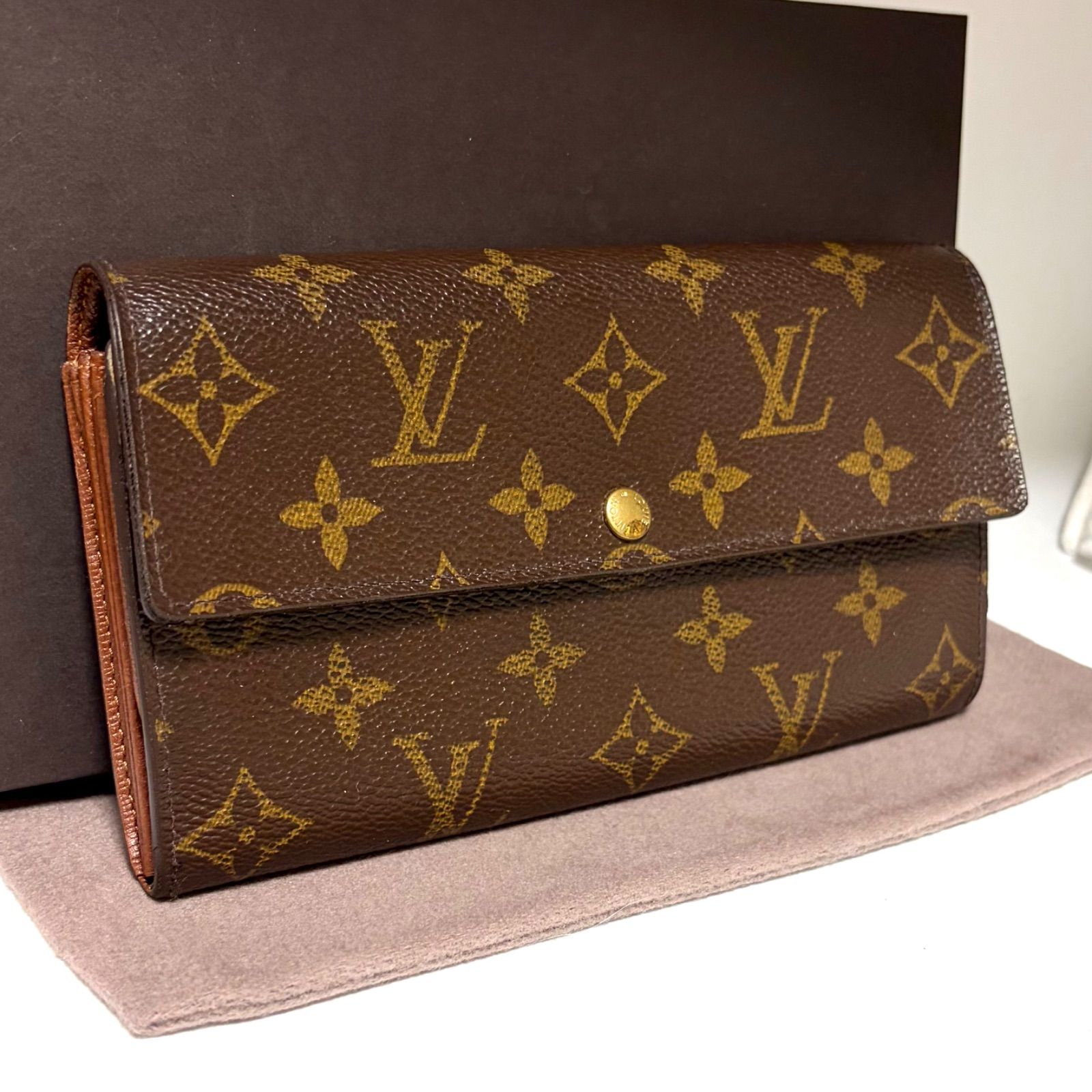 d80 ポルトフォイユ サラ　旧型　Louis Vuitton ルイ ヴィトン 　2つ 折り　二つ折り　フラップ ボタン 式　長 財布　ウォレット　モノグラム