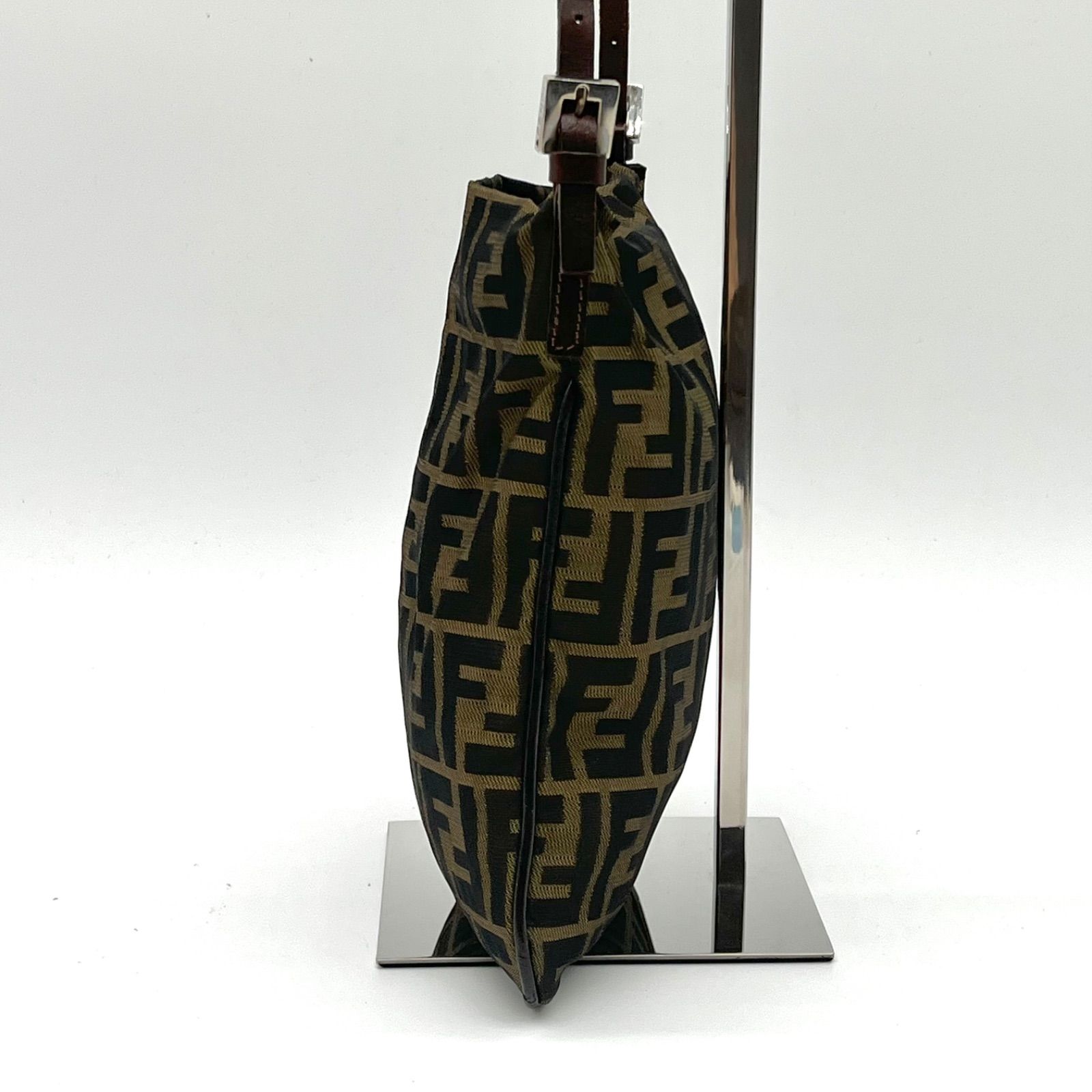 FENDI フェンディ ズッカ柄 FF金具 ワンショルダーバッグ アクセサリー