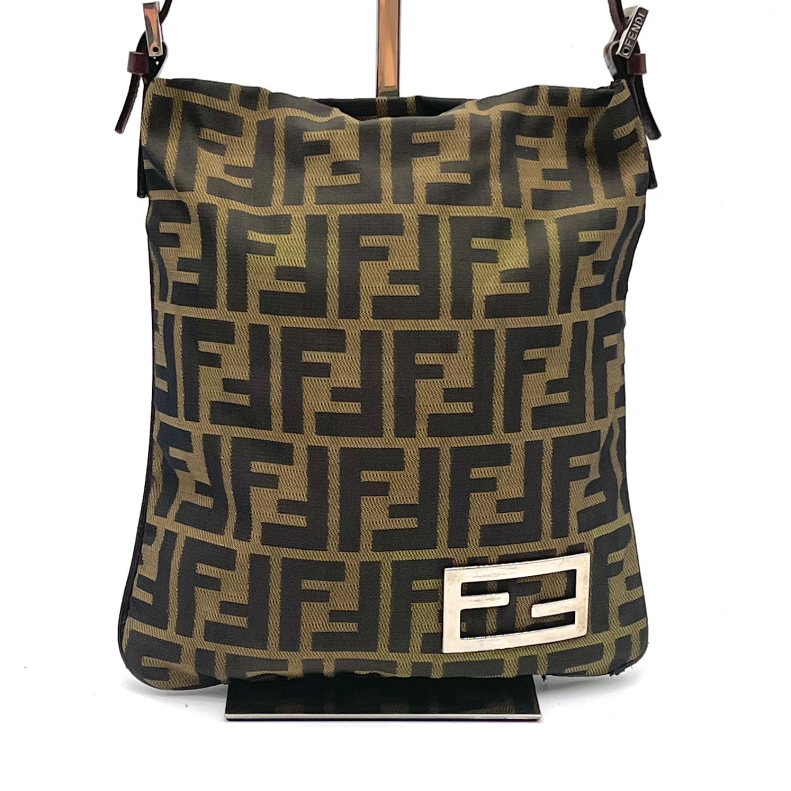FENDI フェンディ ズッカ柄 ワンショルダーバッグ　アクセサリーポーチ FENDI フェンディ ズッカ柄 FF金具 ワンショルダーバッグ アクセサリー