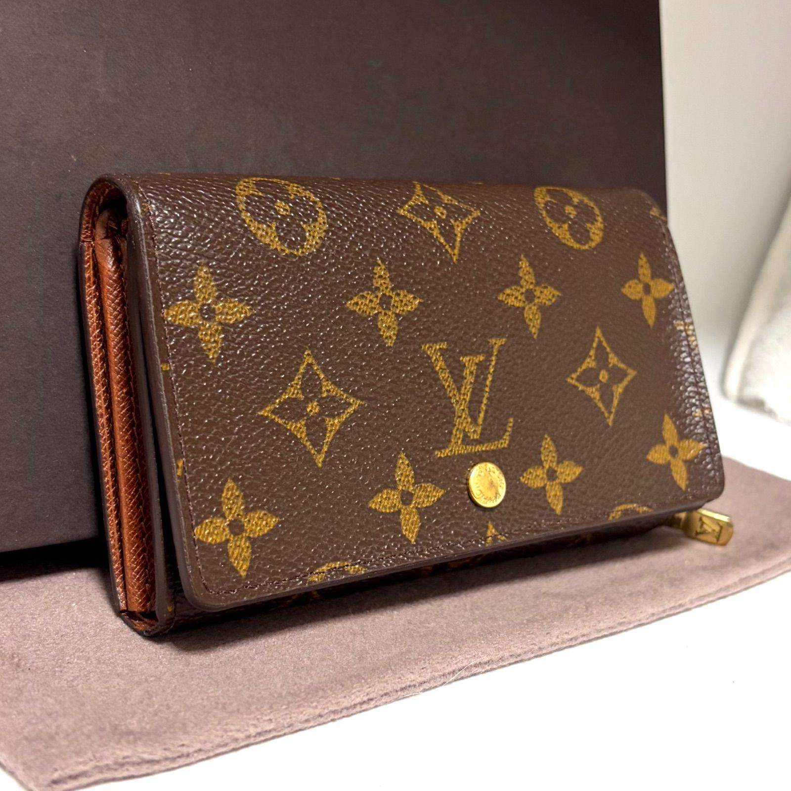 LOUIS VUITTON エピ ポルトフォイユ・トレゾール 二つ折り財布 d44 ポルト モネ ビエ トレゾール ポルトフォイユ トレゾール