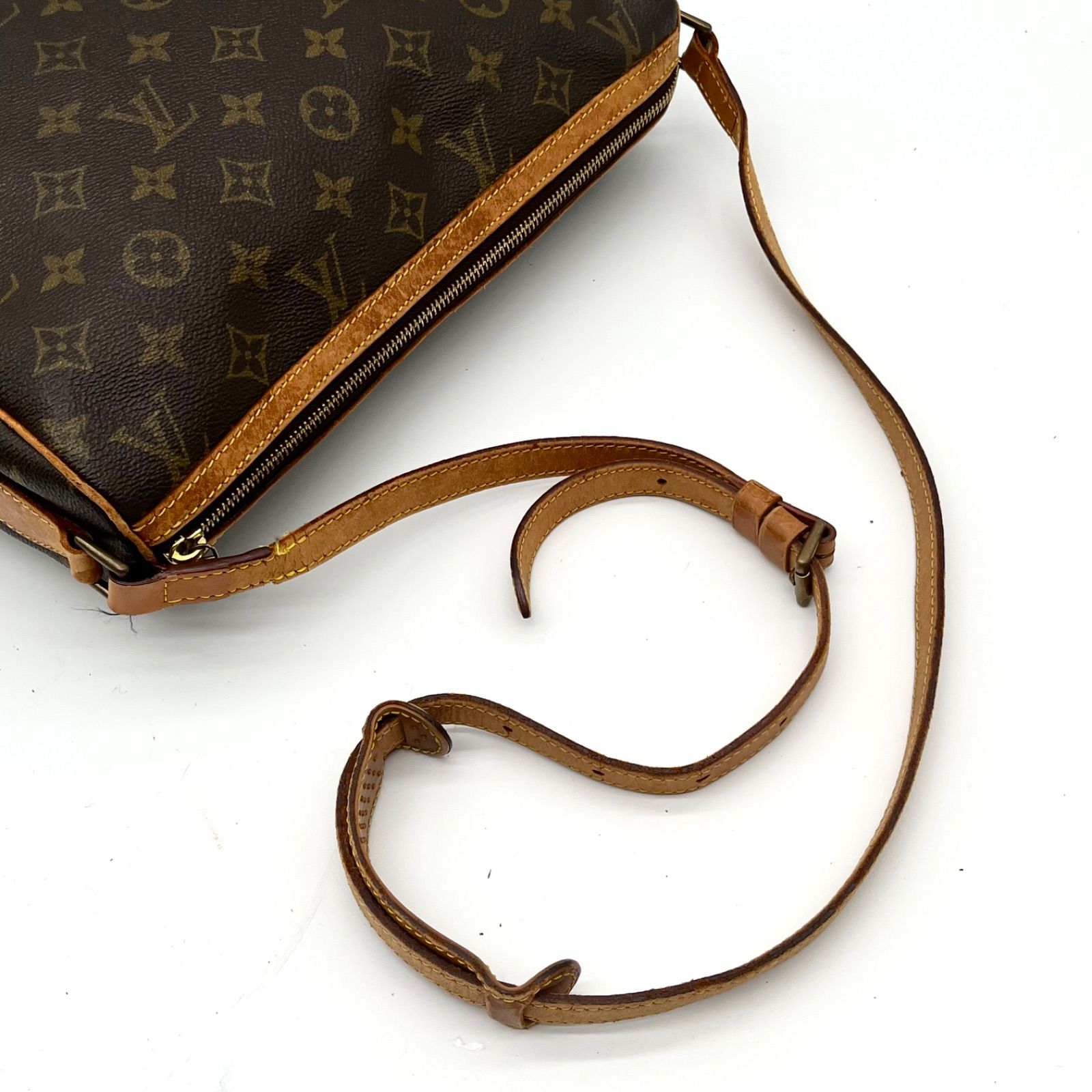 LOUIS VUITTON ルイヴィトン モノグラム チュールリー ショルダー