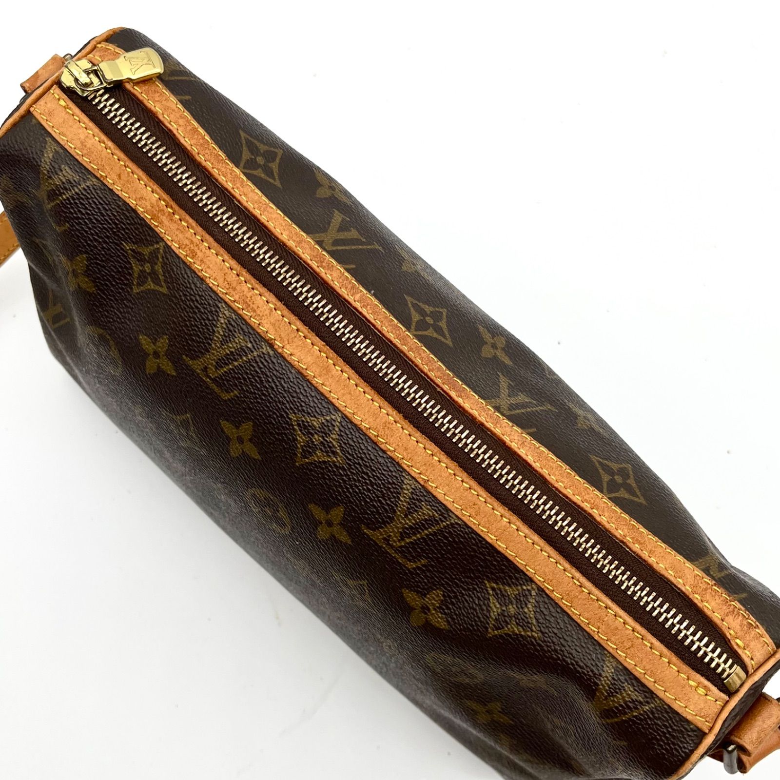 LOUIS VUITTON ルイヴィトン モノグラム チュールリー ショルダー