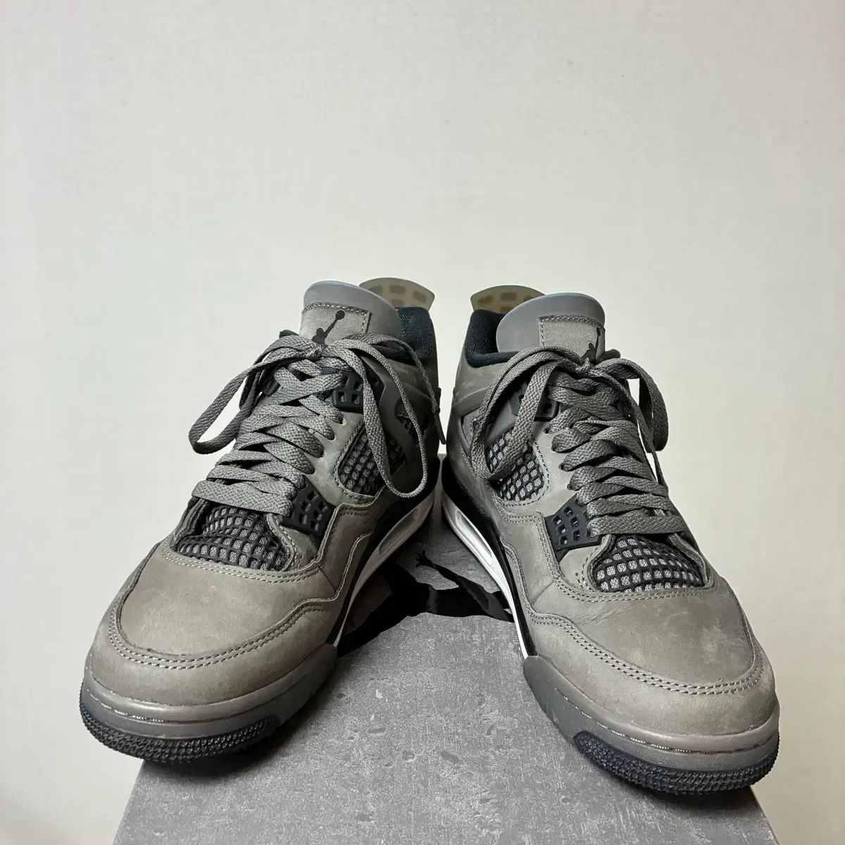 260 NIKE エアジョーダン4 ケイストーン