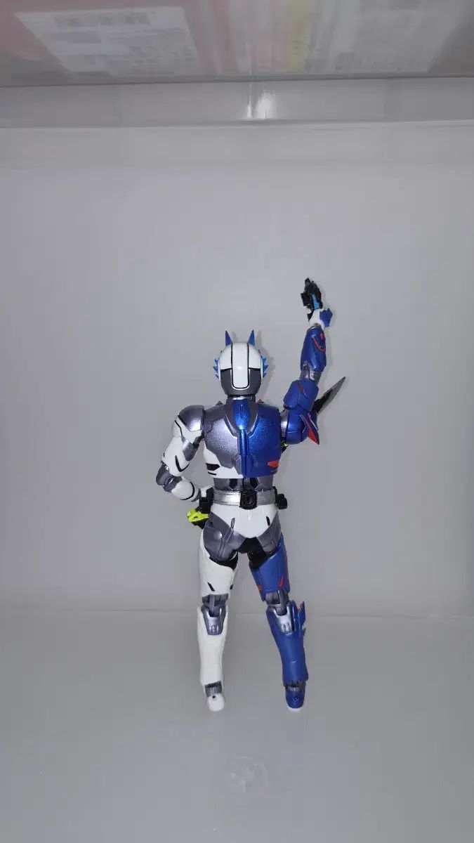 SHFiguarts 仮面ライダーバルカン フィギュア SHFiguarts 仮面ライダーバルカン フィギュア