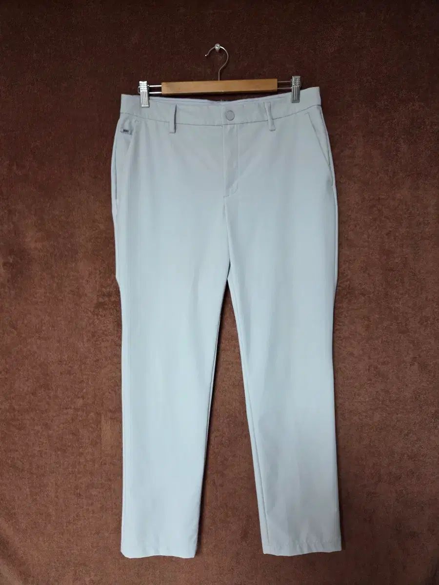 DKNY GOLF 春夏 ゴルフパンツ 32 (82)