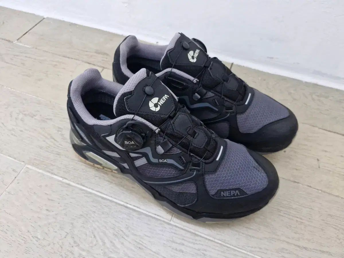 NEPA ネパ トレイル トレッキングシューズ 登山靴 270mm
